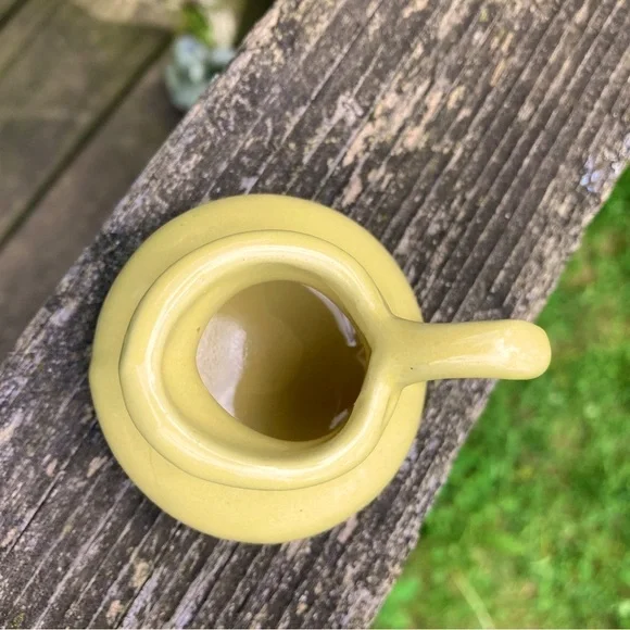 BYBEE Mini Pottery Kentucky McCOY Pitcher SHAWNEE Miniature Vintage Soft Yellow - Picture 9 of 11